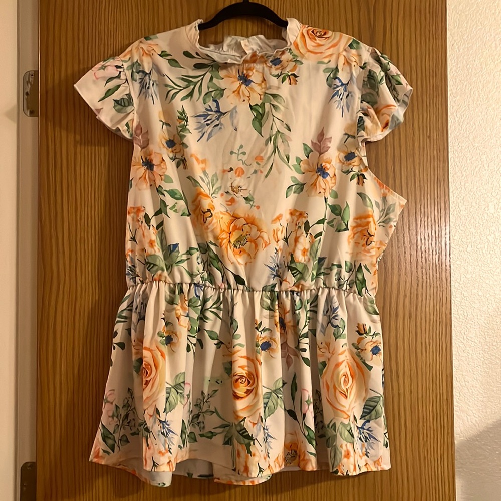 Cap sleeve flower tank